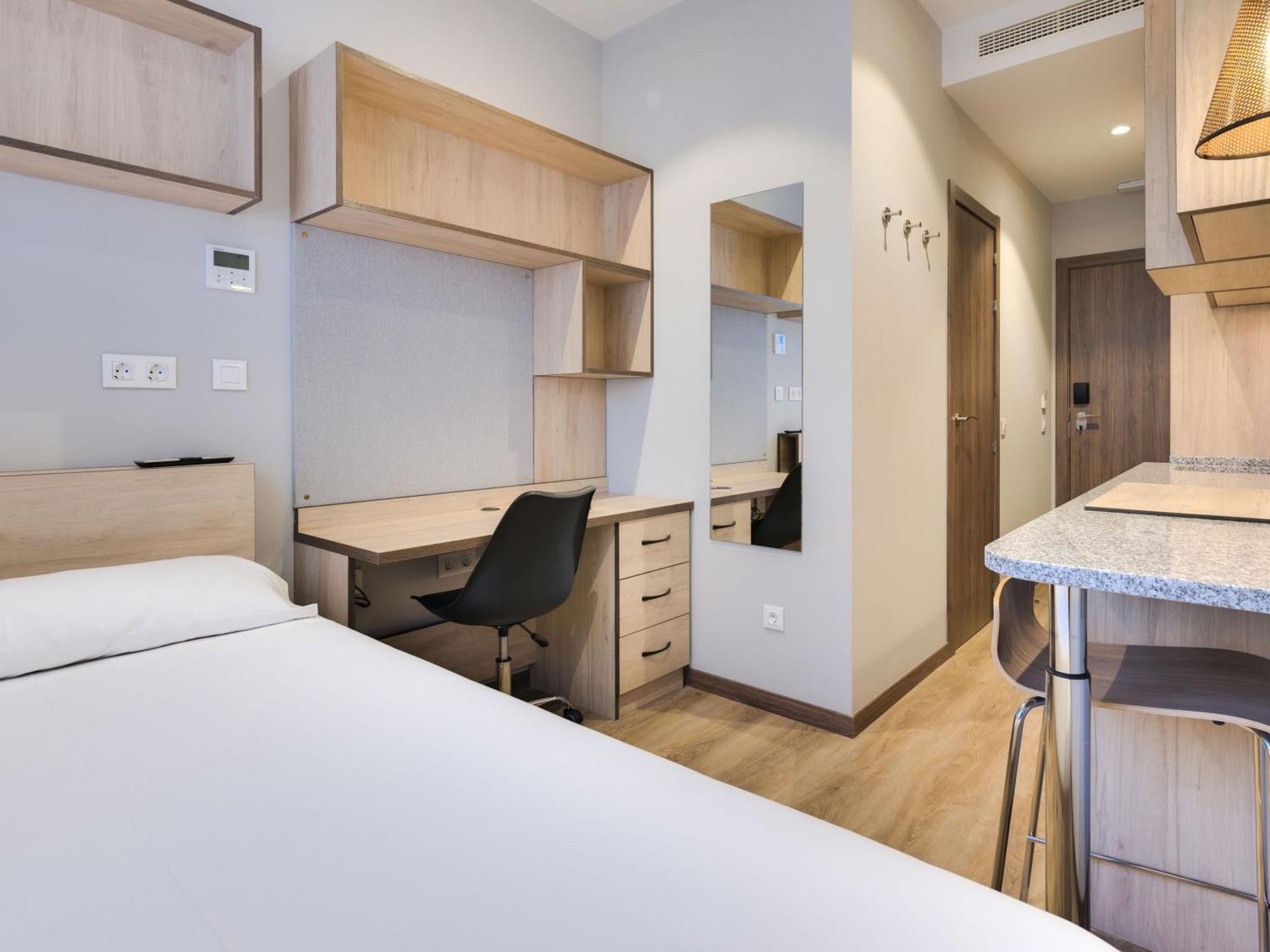 Hostel Livensa Living Feria *