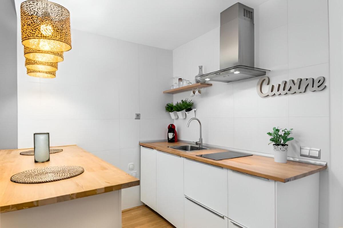 Apartment Trinidad Con Parking By Dossan Malaga