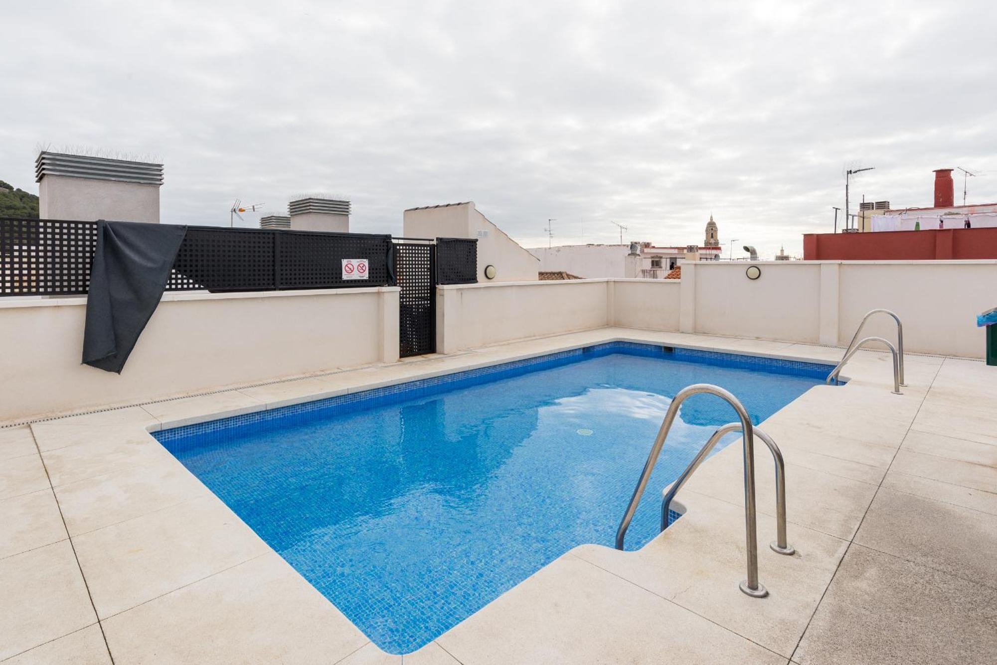 Leilighet Historic Centre + Rooftop + Parking *