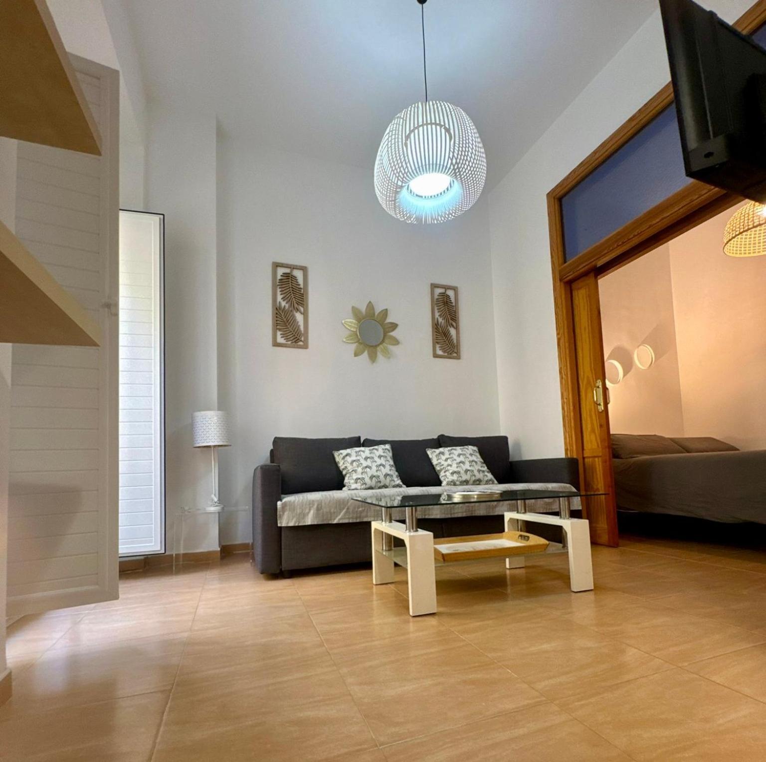 Plz De La Merced Solera By Life In Apartamento Málaga