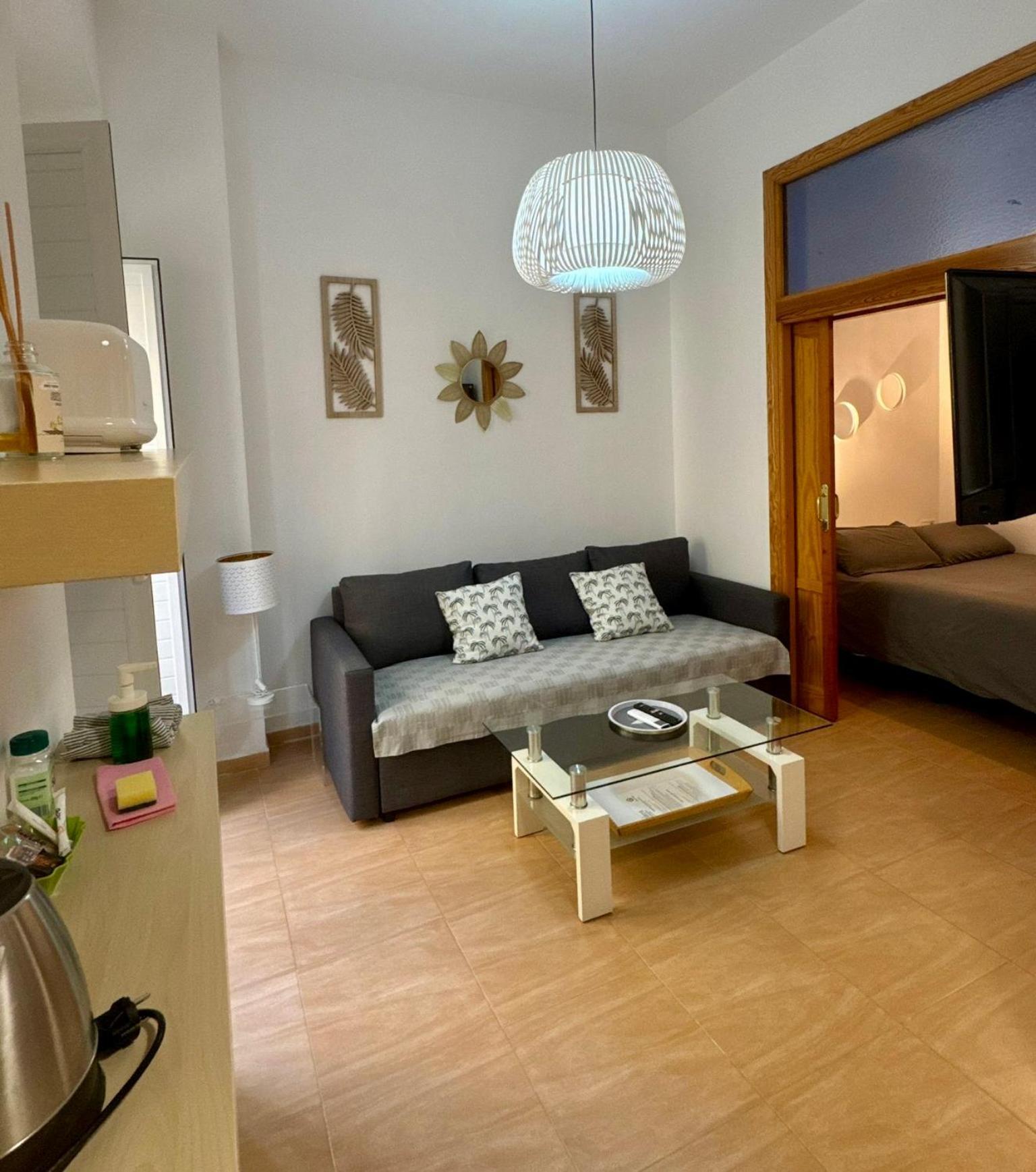 Plz De La Merced Solera By Life In Apartamento