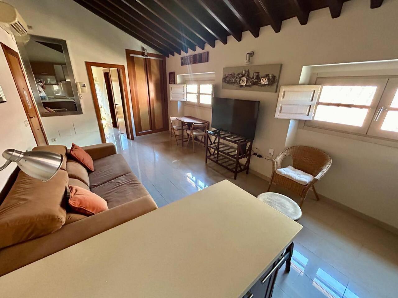 Marques Del Vadocasco Historico Apartment