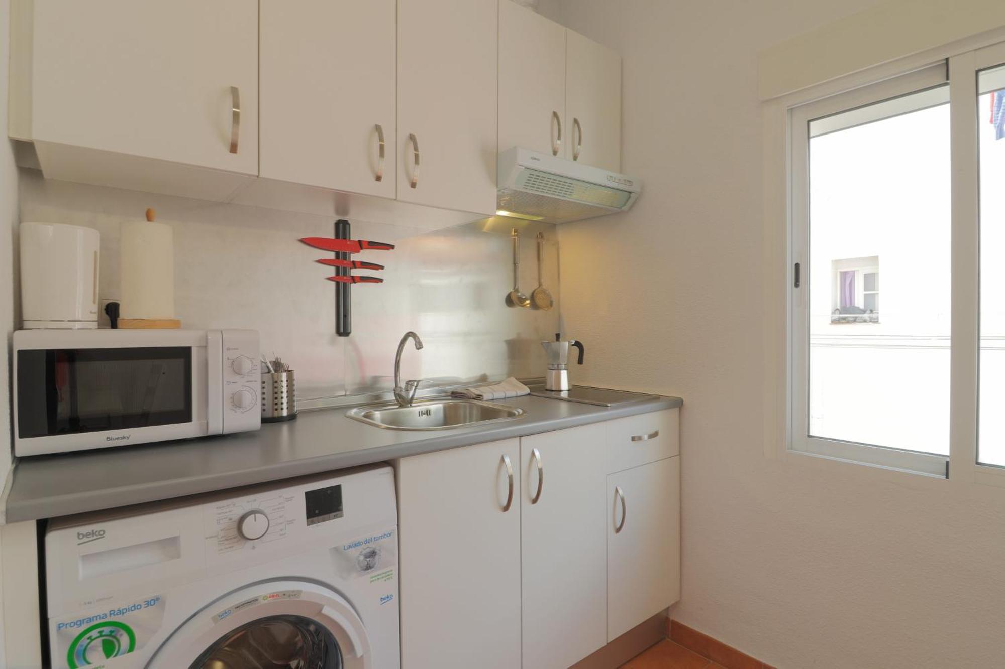 Appartement C75 - Comfy 3 Bedroom Near Center *