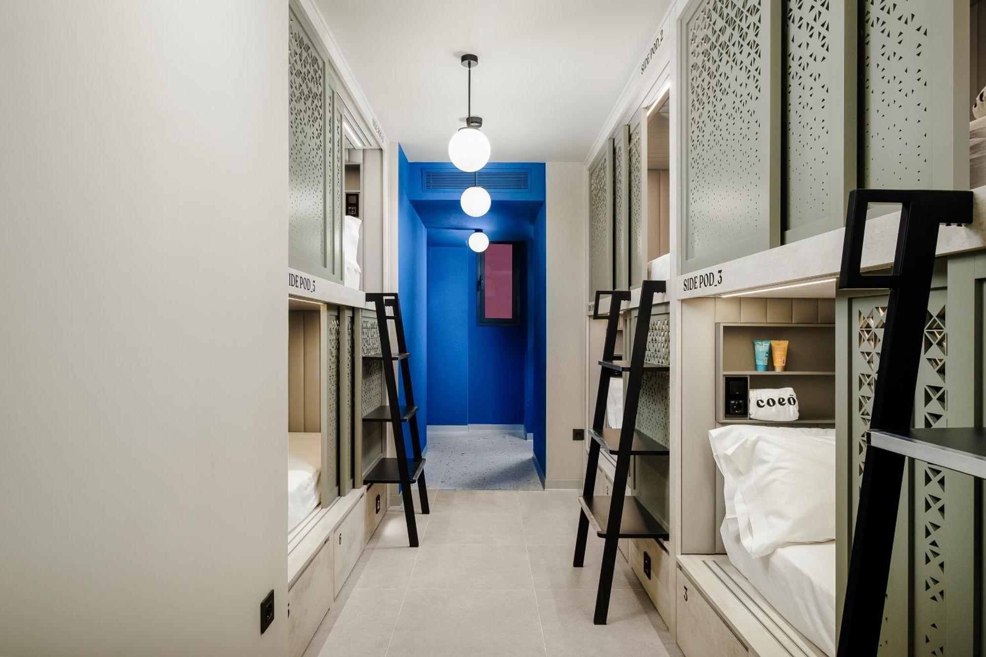 Coeo Hernan Ruiz Rooftop Pool Hostel Malaga
