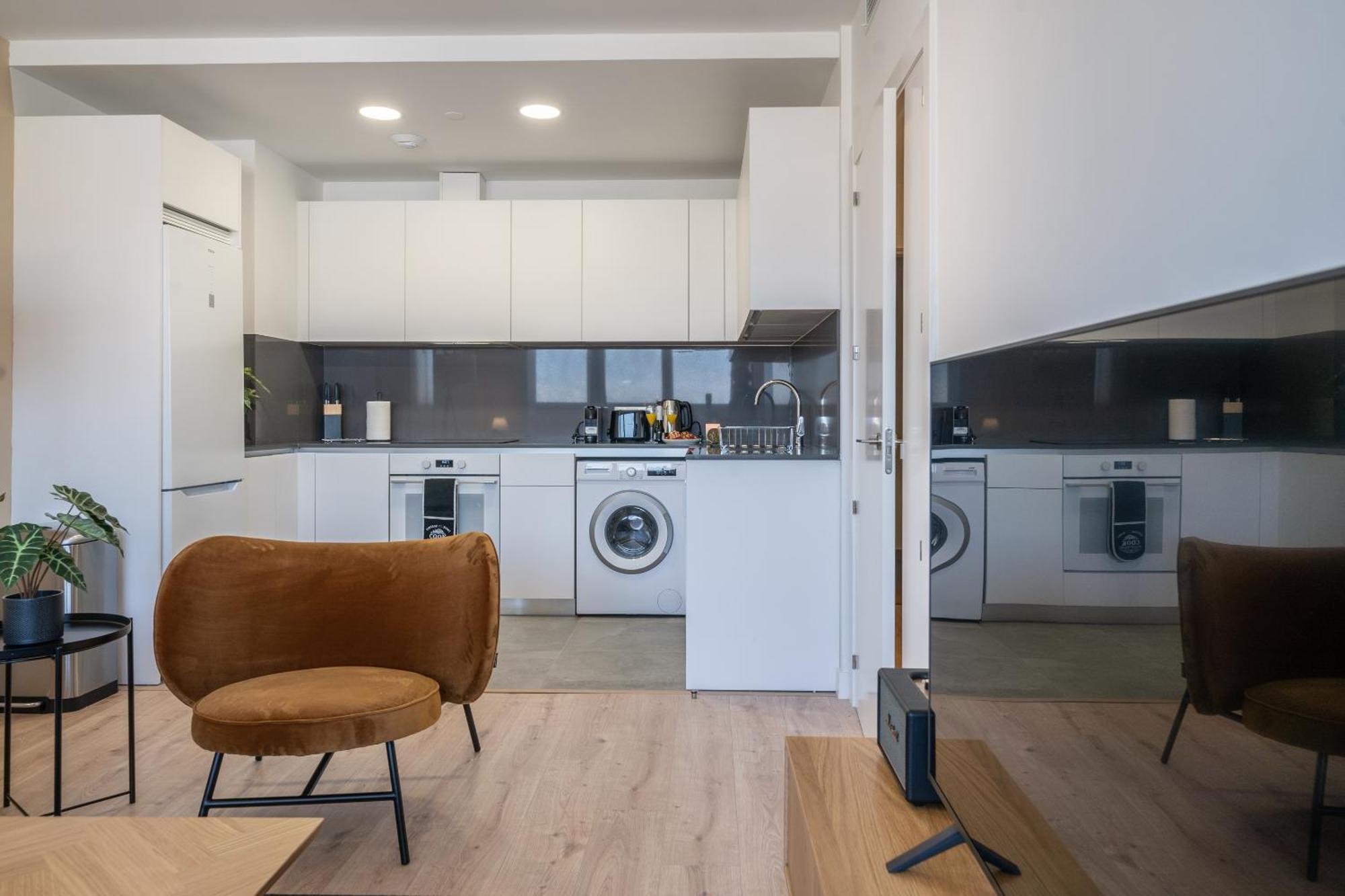 Xpce Urban 9 Skyline - Parking Free Apartamento