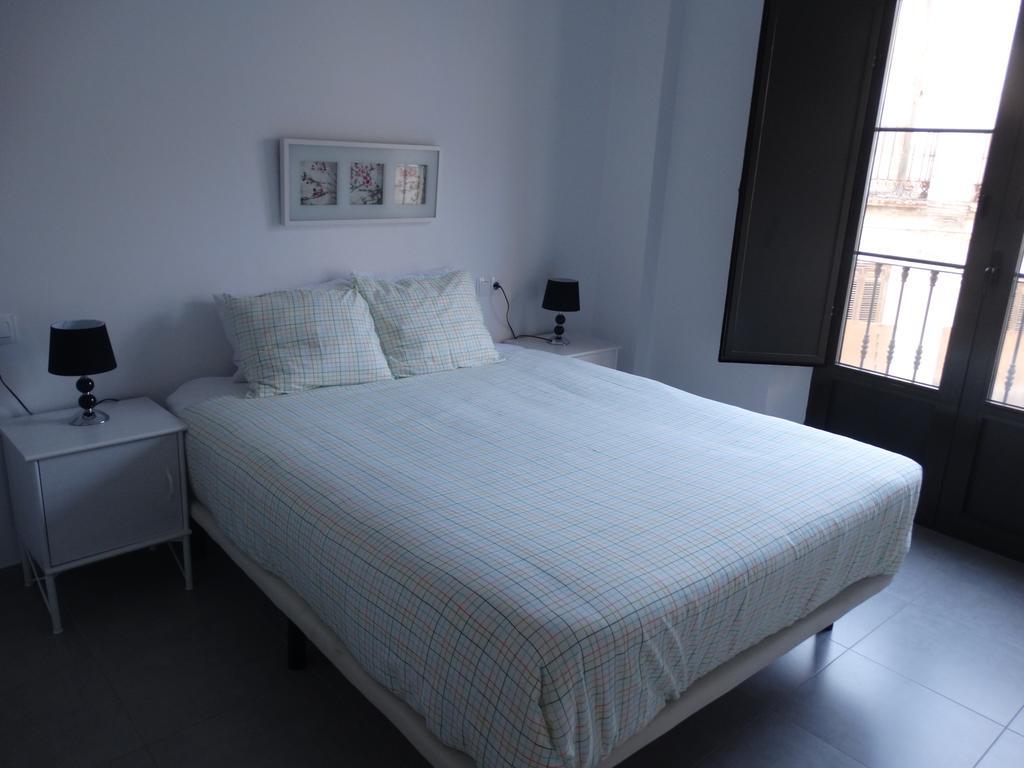 - Nuno Gomez, 24 Appartement