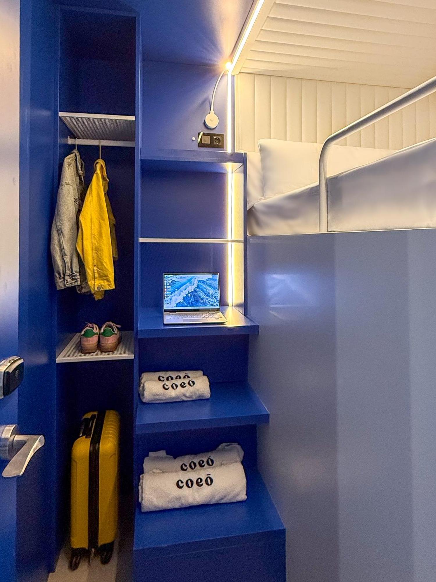 Coeo Hernan Ruiz Rooftop Pool Hostel