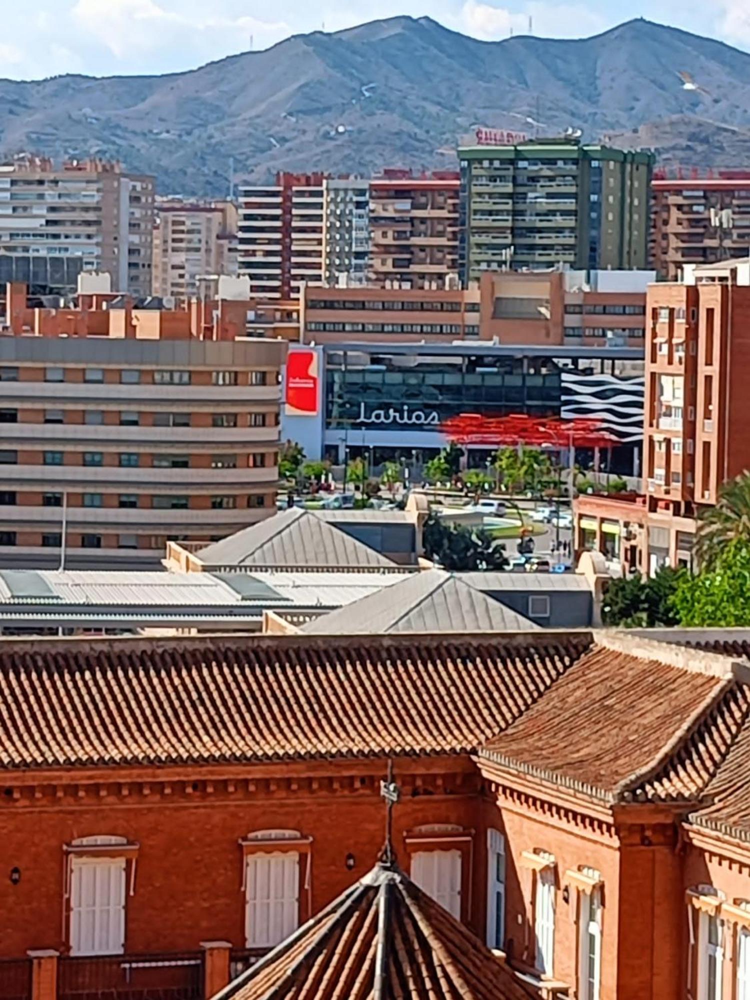 Privatunterkunft Privada Centro Cerca Tren Maria Zambrano Y Playa Muy Buena Conexion Wifi Málaga