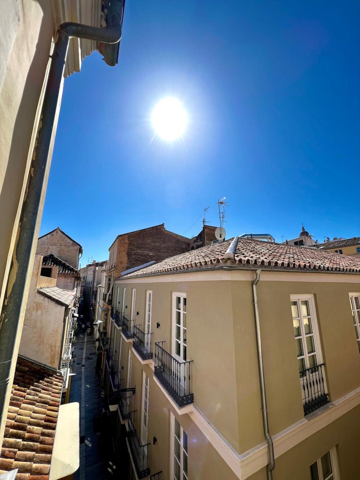 Beatas Espectacular Nueva Vivienda En Centro Historico Sinese Design Homes * Malaga