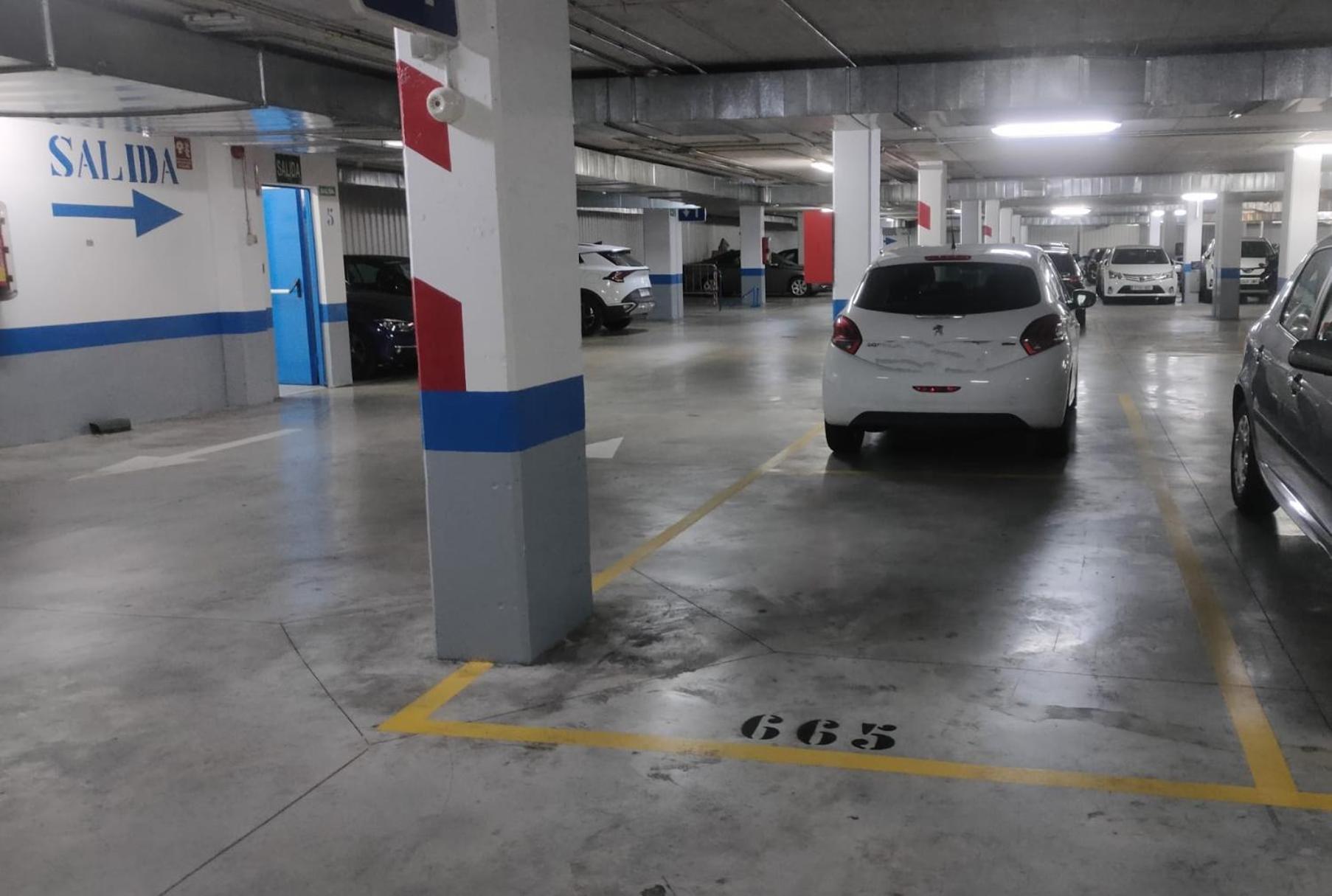 Piso Con Parkinprivado Y A10minutosdelaplayaandando Lägenhet Málaga