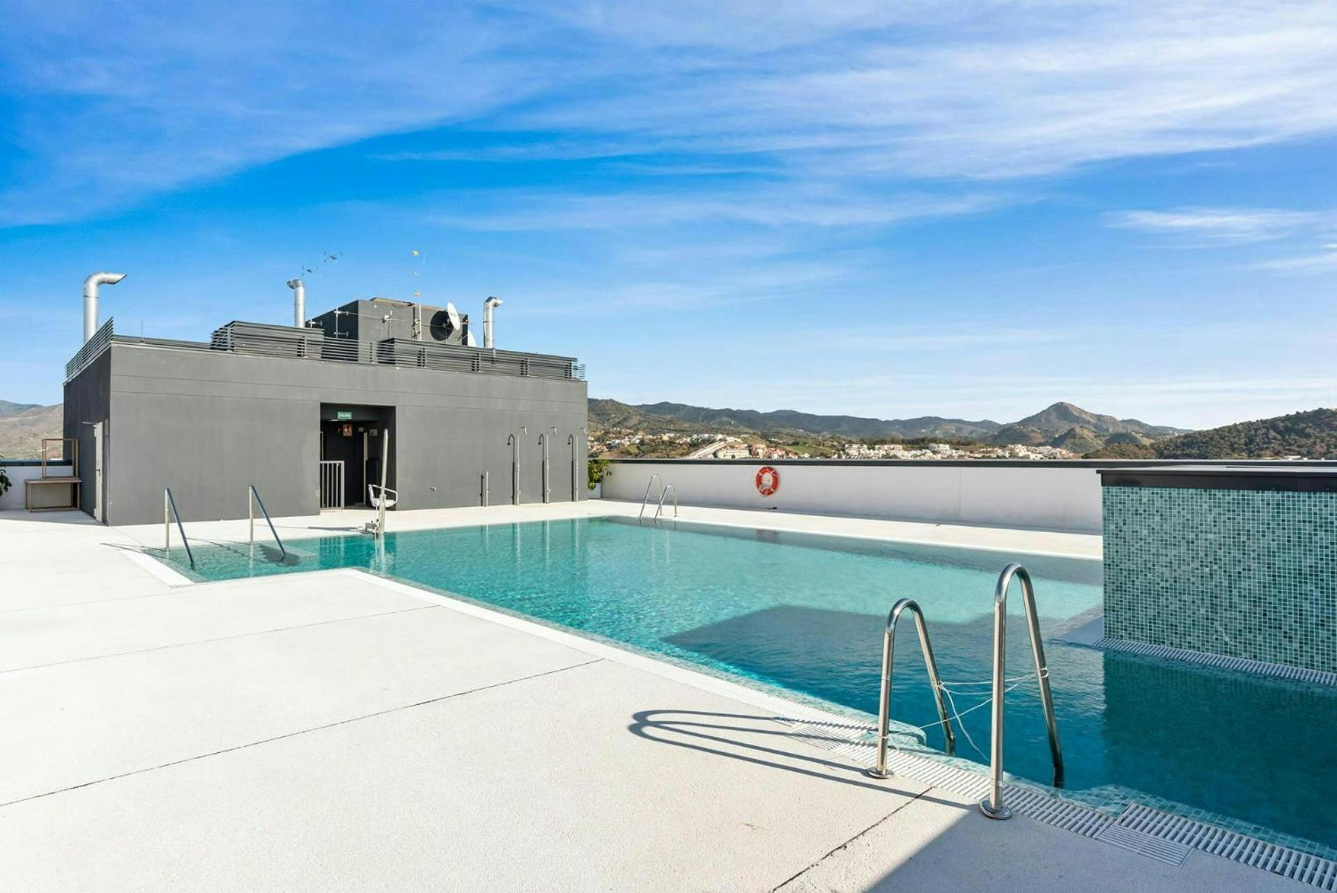 Appartement Eye Pool & Parking Free Málaga