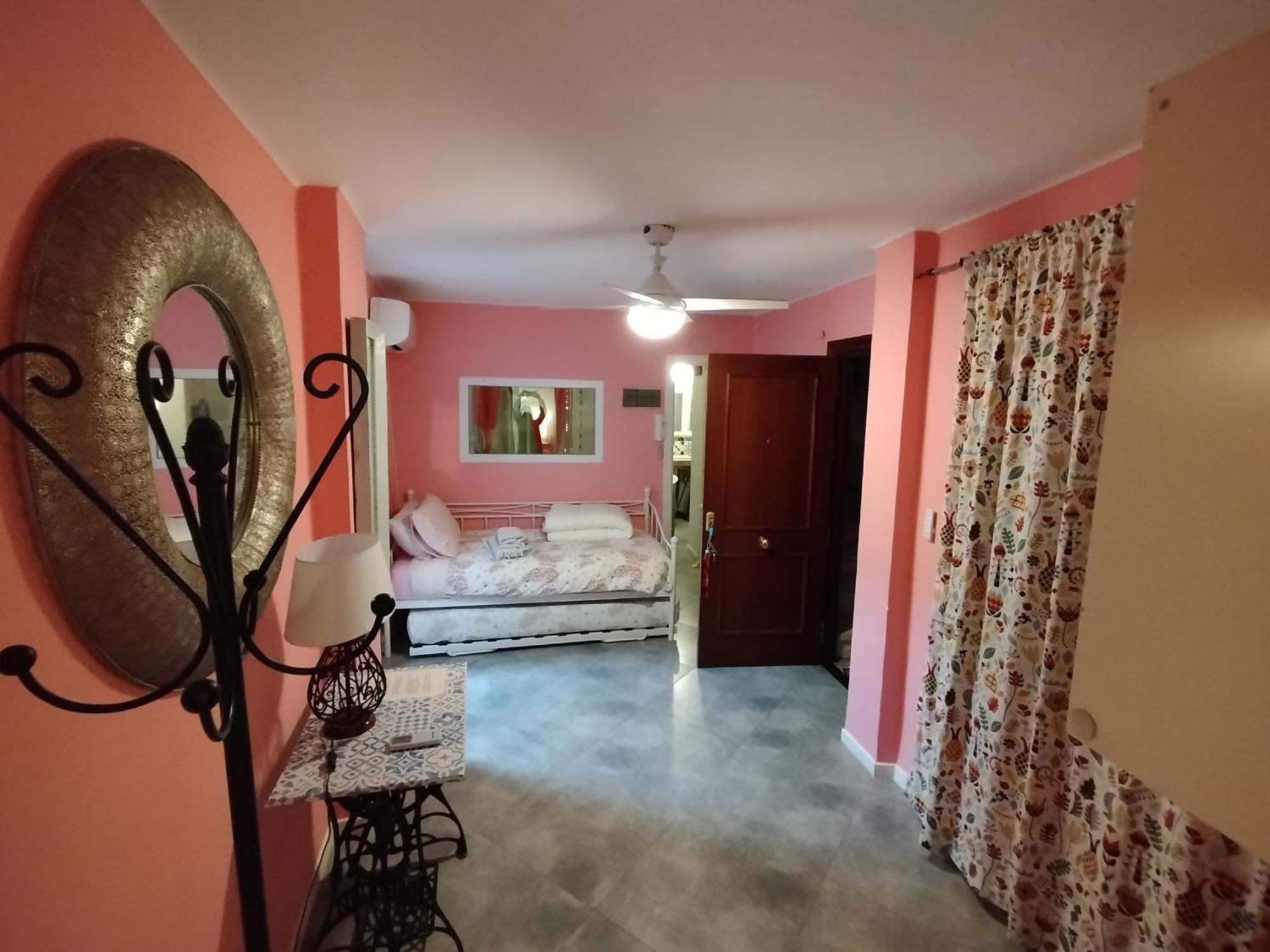 Centro Hernan Ruiz De 4 A 8 Personas *
