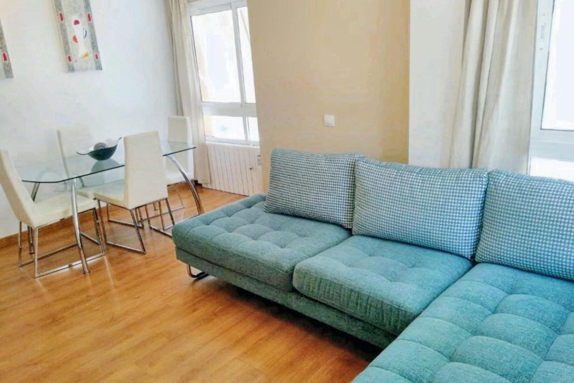 Appartement Modern 80 M² + Balcony