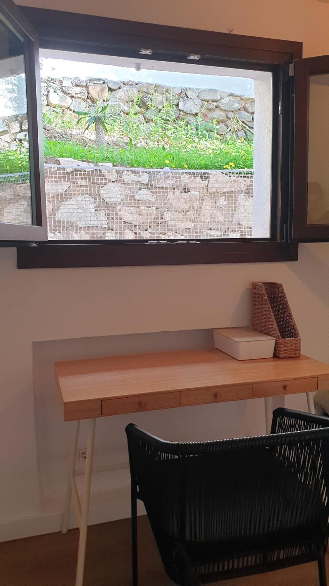 Apartamento Individual Tranquila Con Bano Privado En Piso Compartido