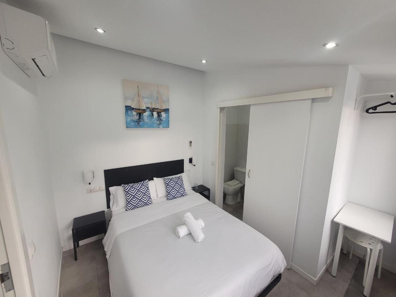 Pensión Ayz Frailes - Auto Check-in (adults Only) 3*