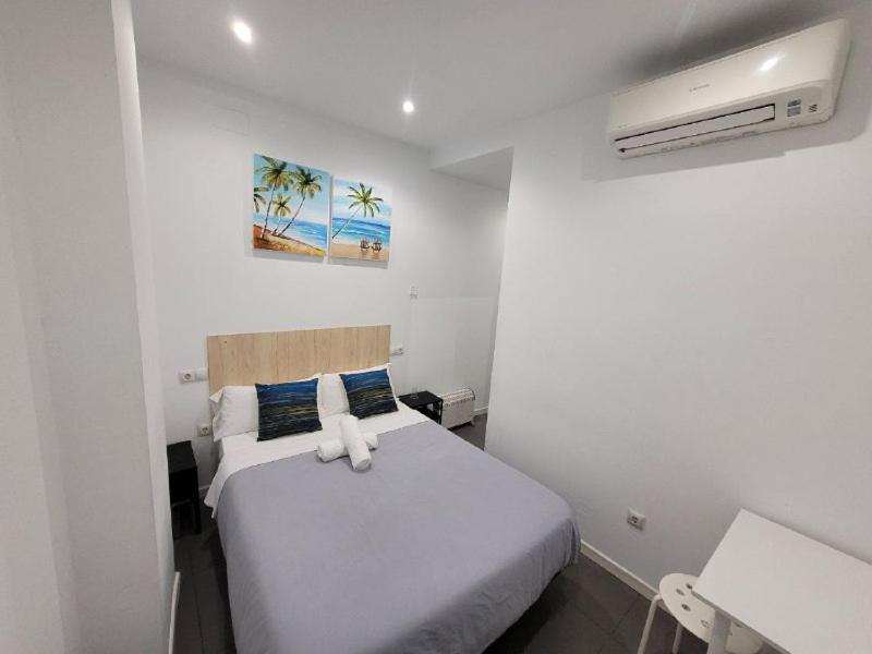 Ayz Frailes - Auto Check-in (adults Only) Pensión