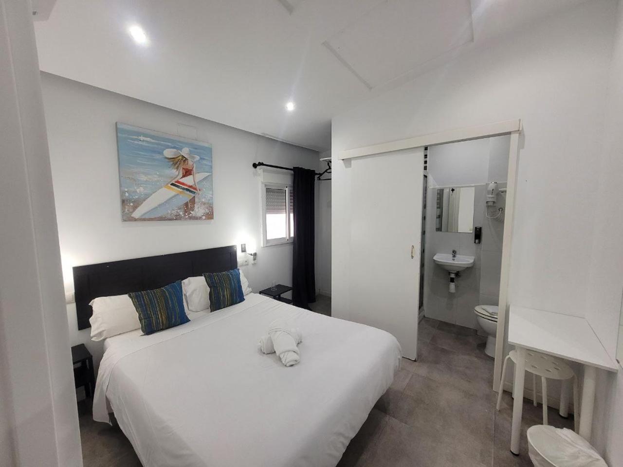 Ayz Frailes - Auto Check-in (adults Only) Pensión 3*