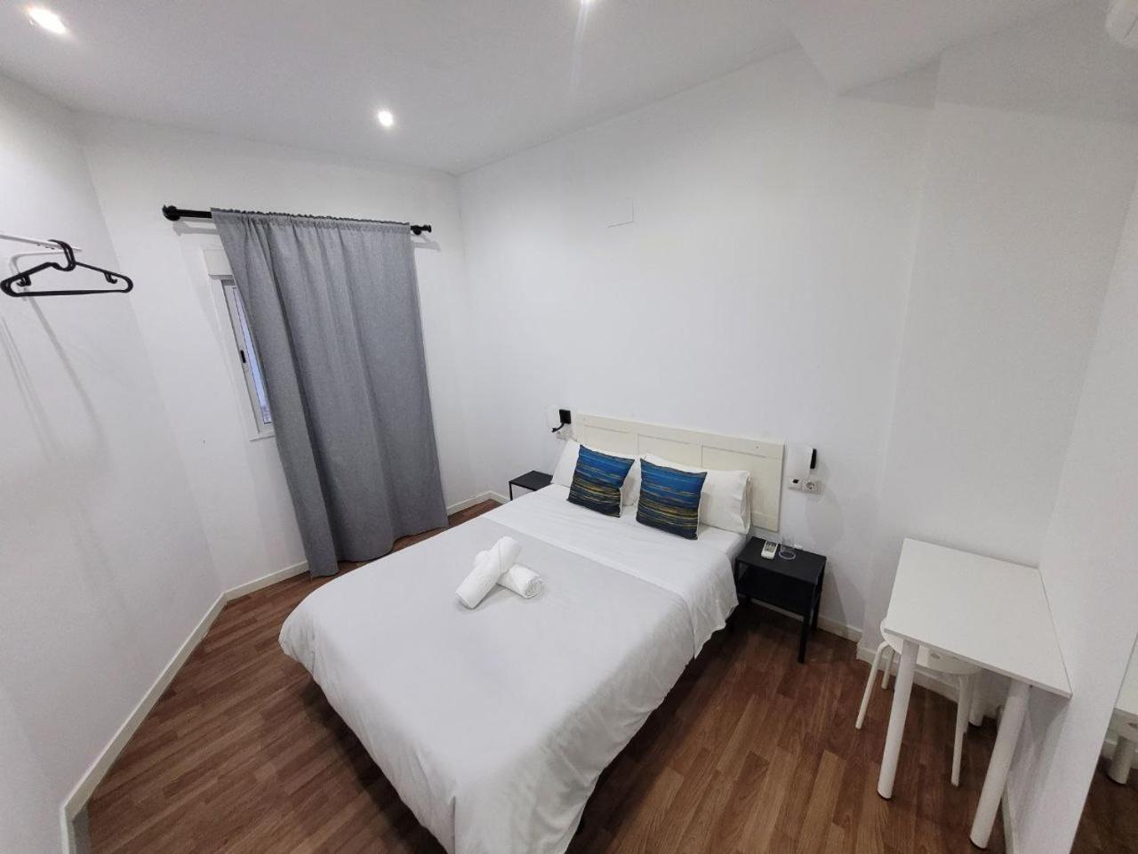 Pensión Ayz Frailes - Auto Check-in (adults Only) 3*