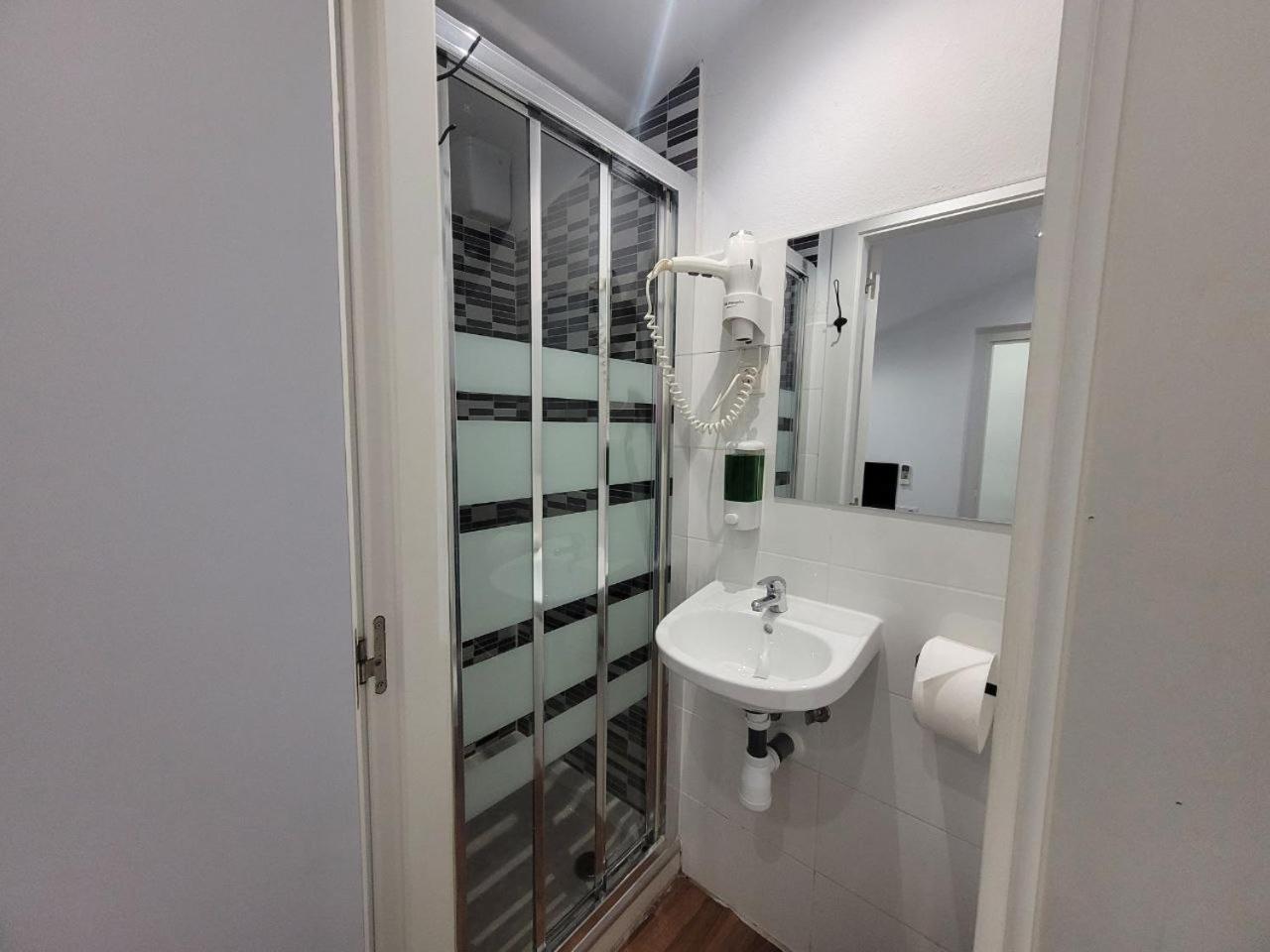 Ayz Frailes - Auto Check-in (adults Only) Málaga