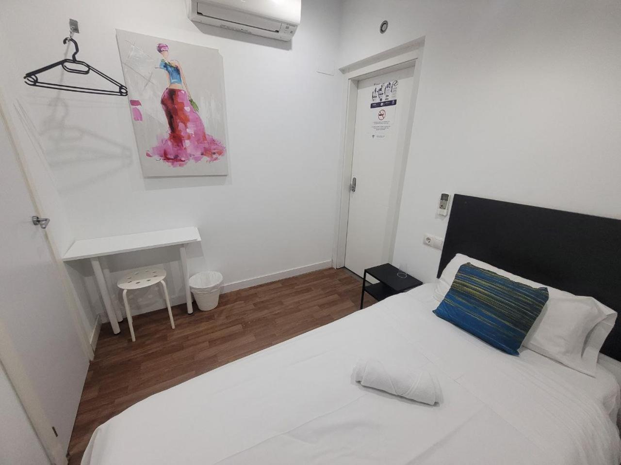 Pensión Ayz Frailes - Auto Check-in (adults Only) 3*