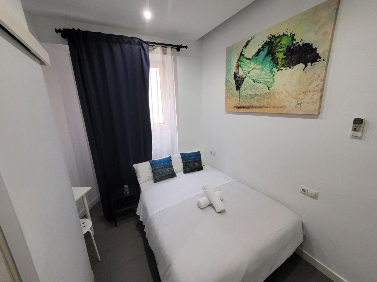 Ayz Frailes - Auto Check-in (adults Only) Pensión Málaga