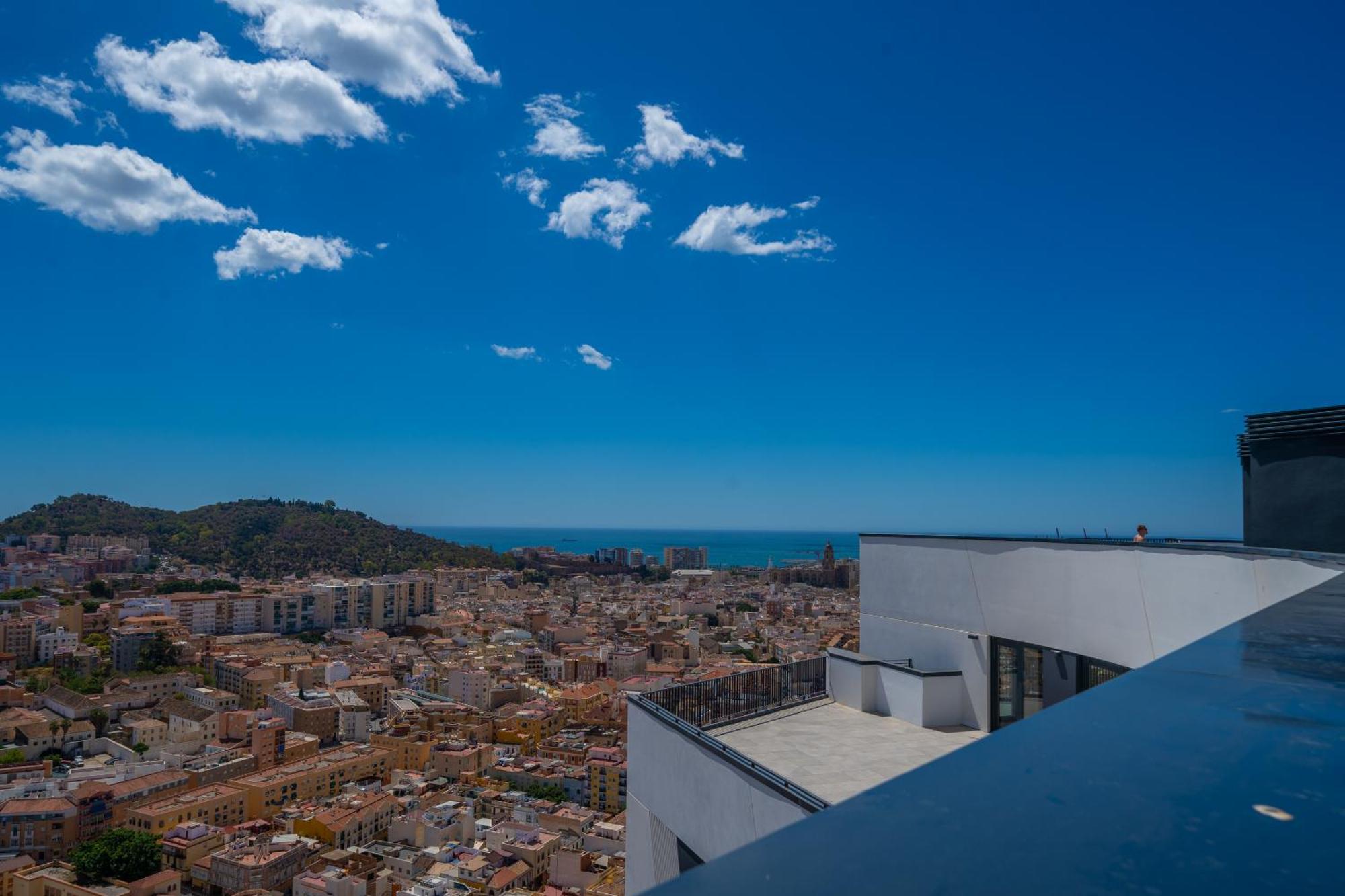 Xpce Urban 13 Skyline - Parking Free Appartamento