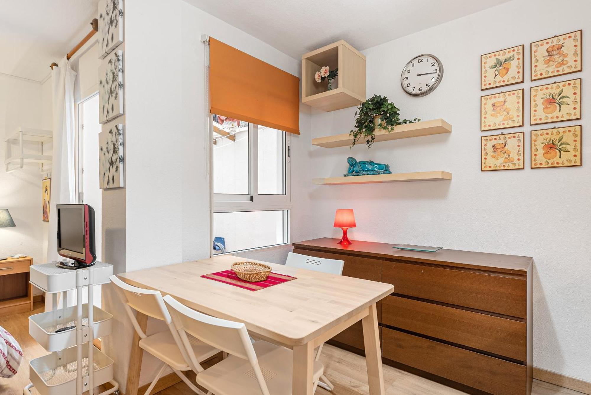 Small In Malaga-beach Apartamento Málaga