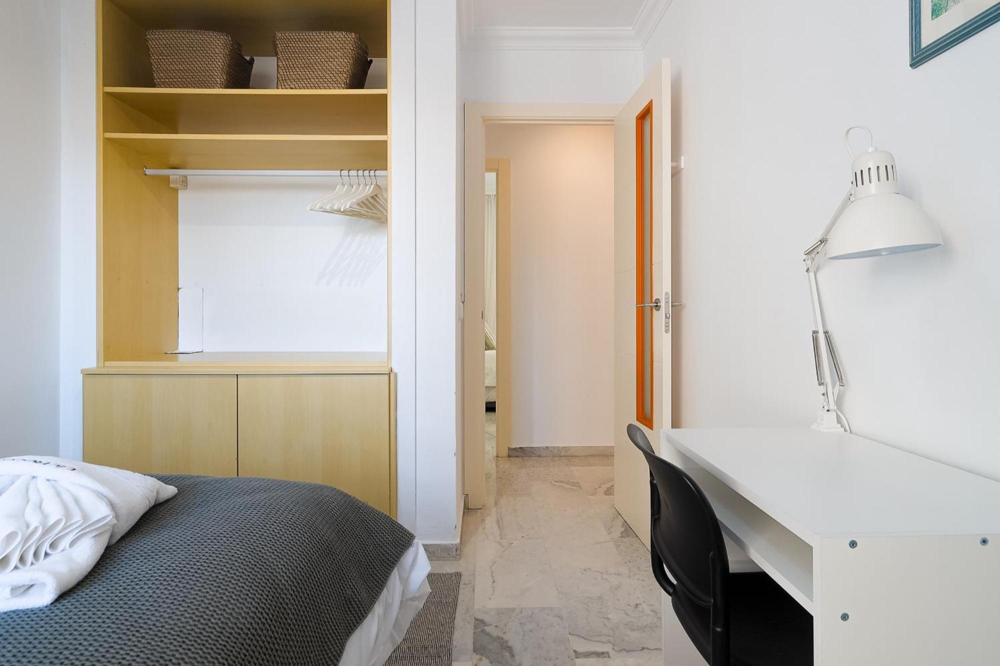 Appartement C9 Roomy Luminous 5 Bedroom In Town Málaga