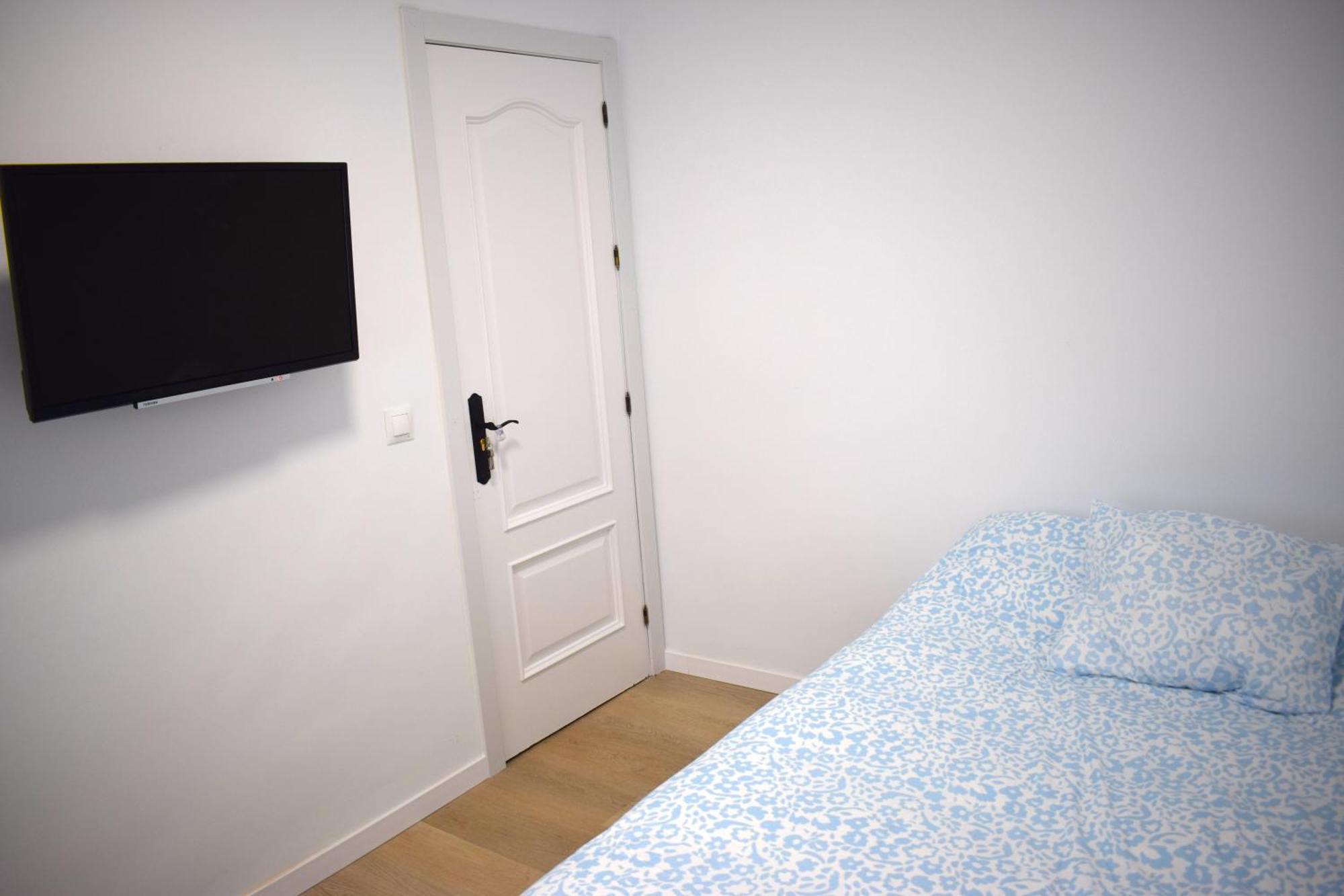 Bueno, Bonito Y Barato Apartment Málaga