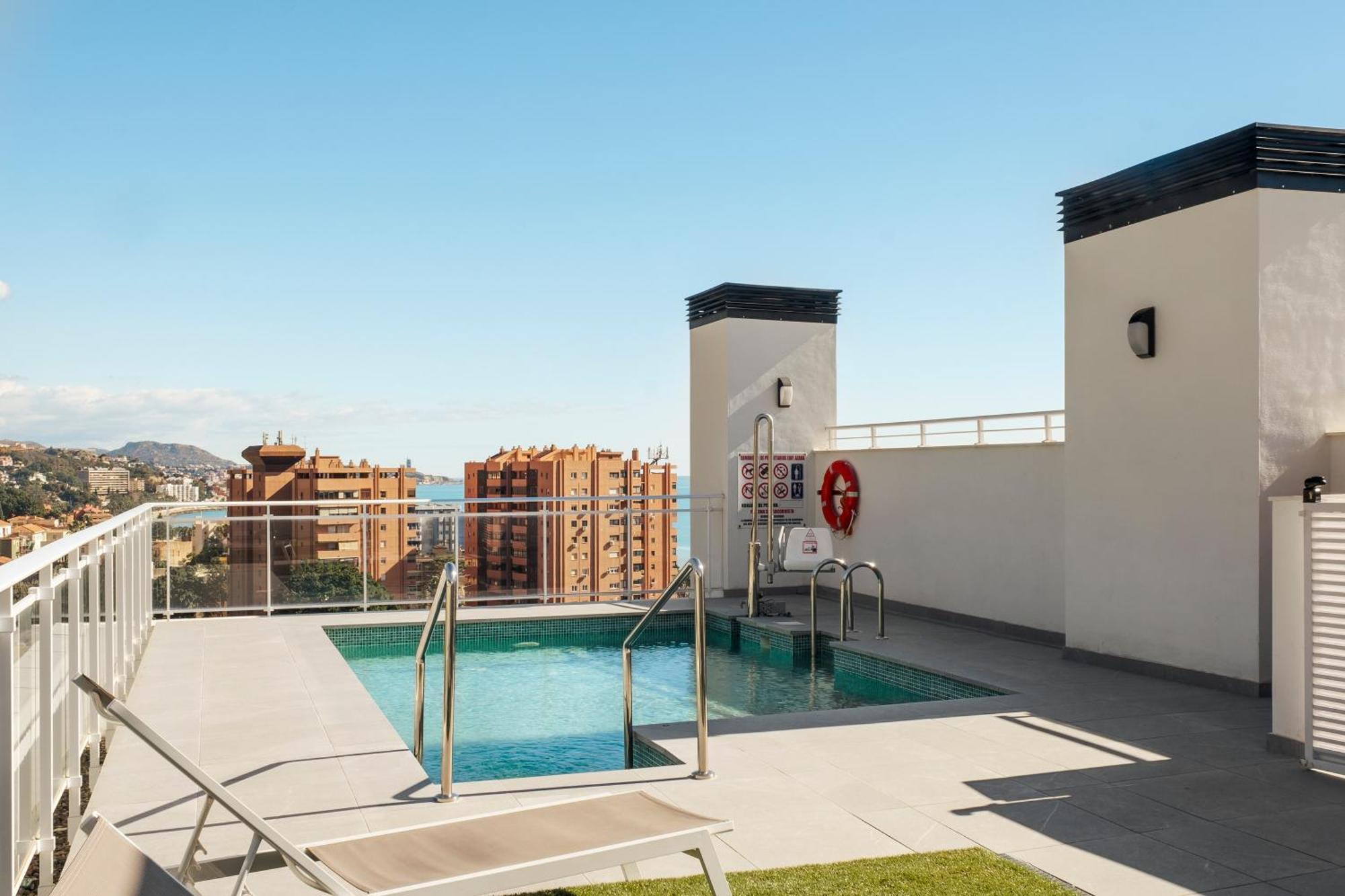 De Lujo En La Malagueta Con Piscina Y Garaje *