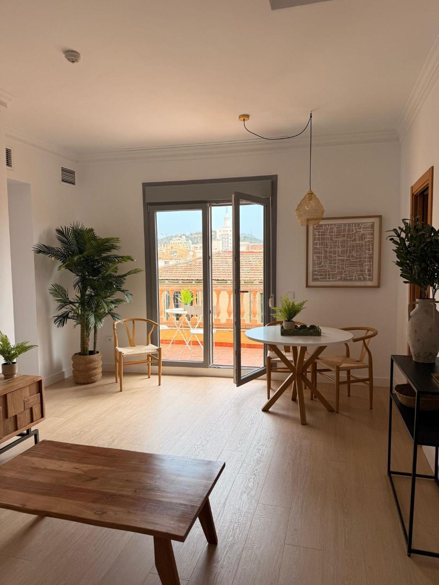 Apartamento Life Alameda Colón *