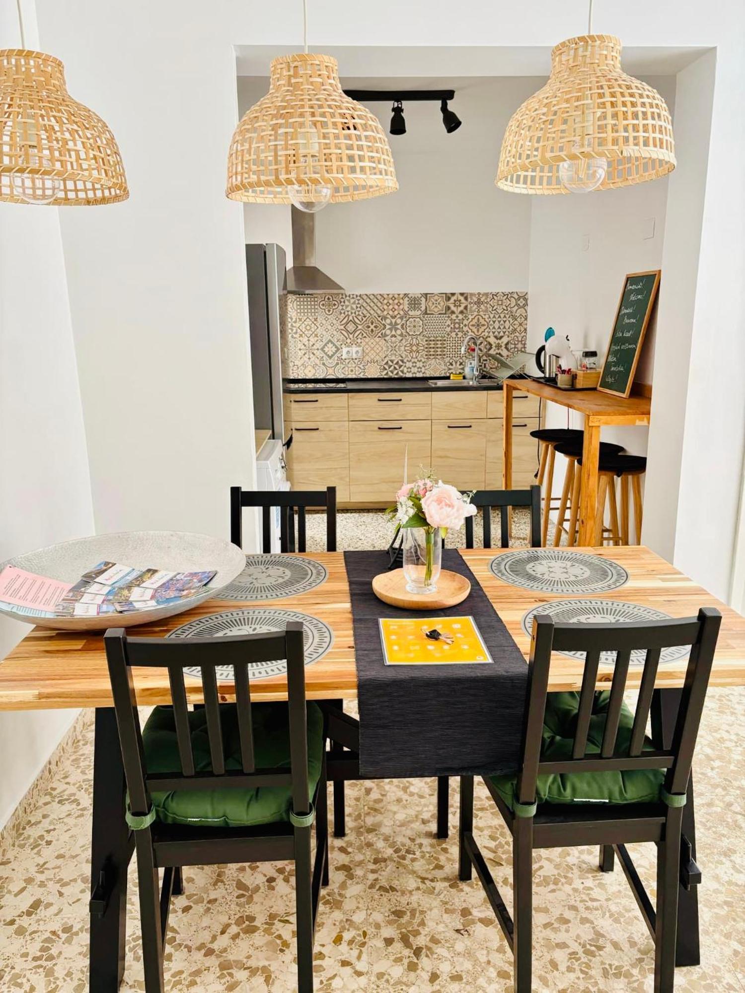Moderno En Centro-malaga Con Balcon Lejlighed Málaga