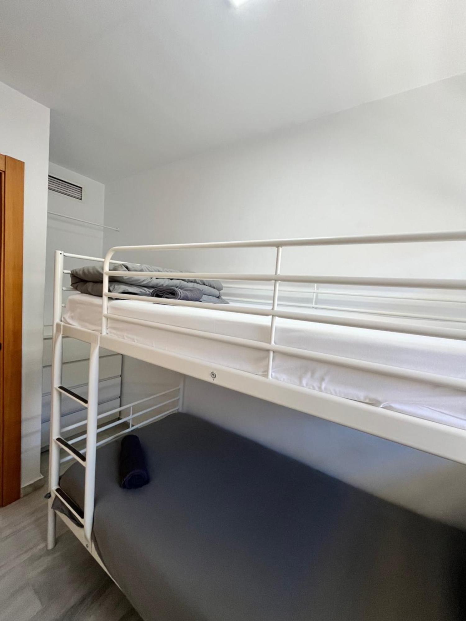 Appartement Boutique - Carlos Haya Area With Parking