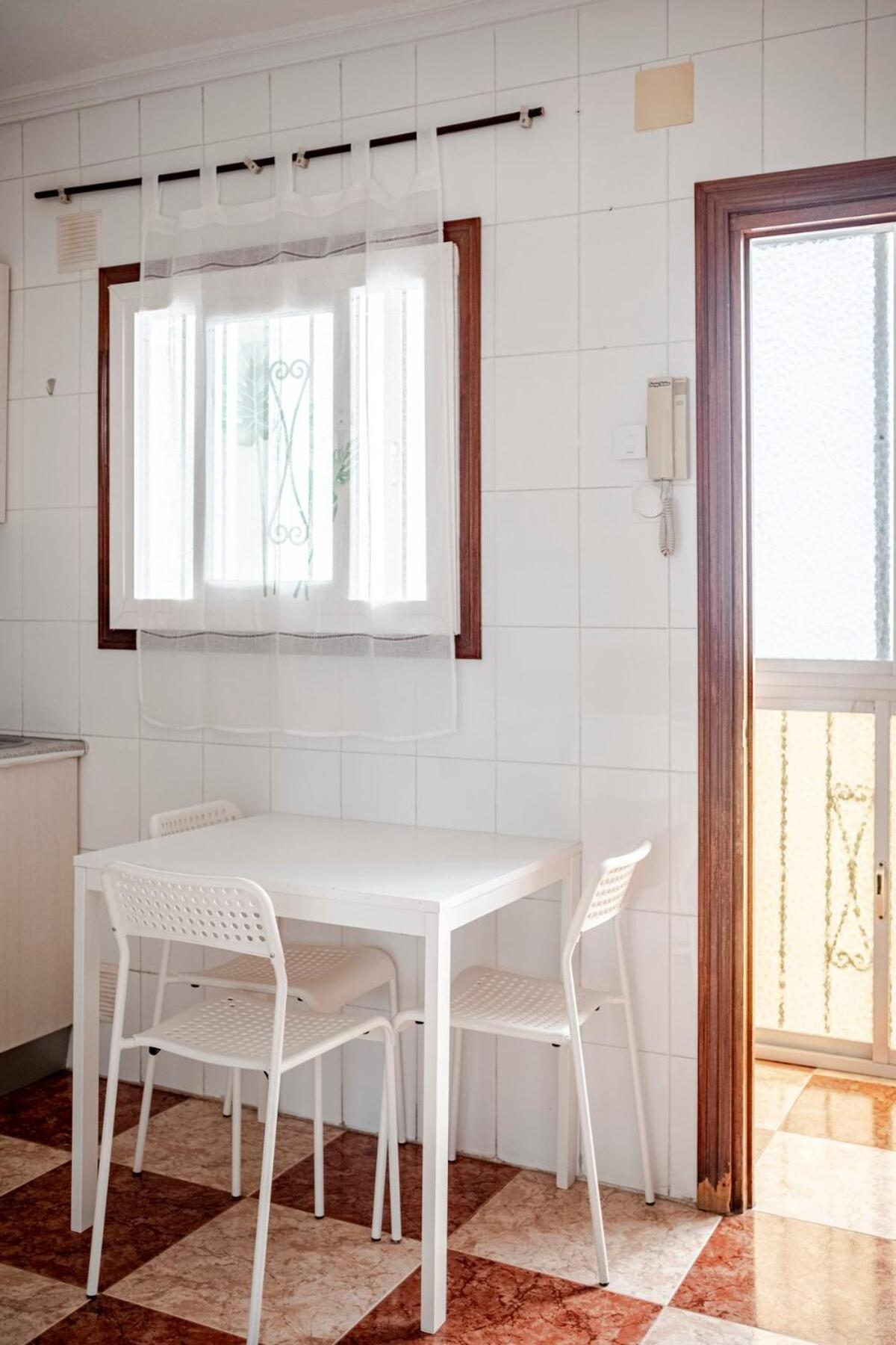 Lejlighed With Work/study Close To Old Town