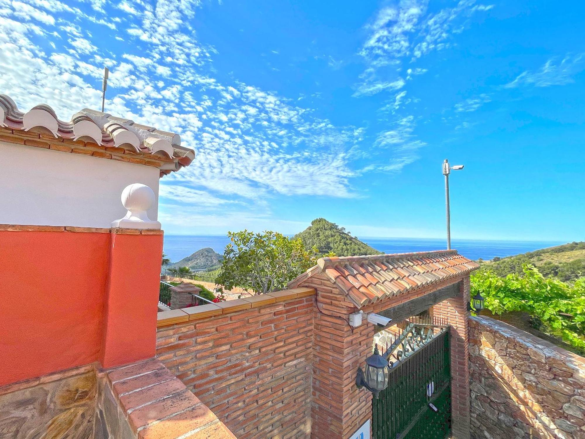 Alvarez Villa *