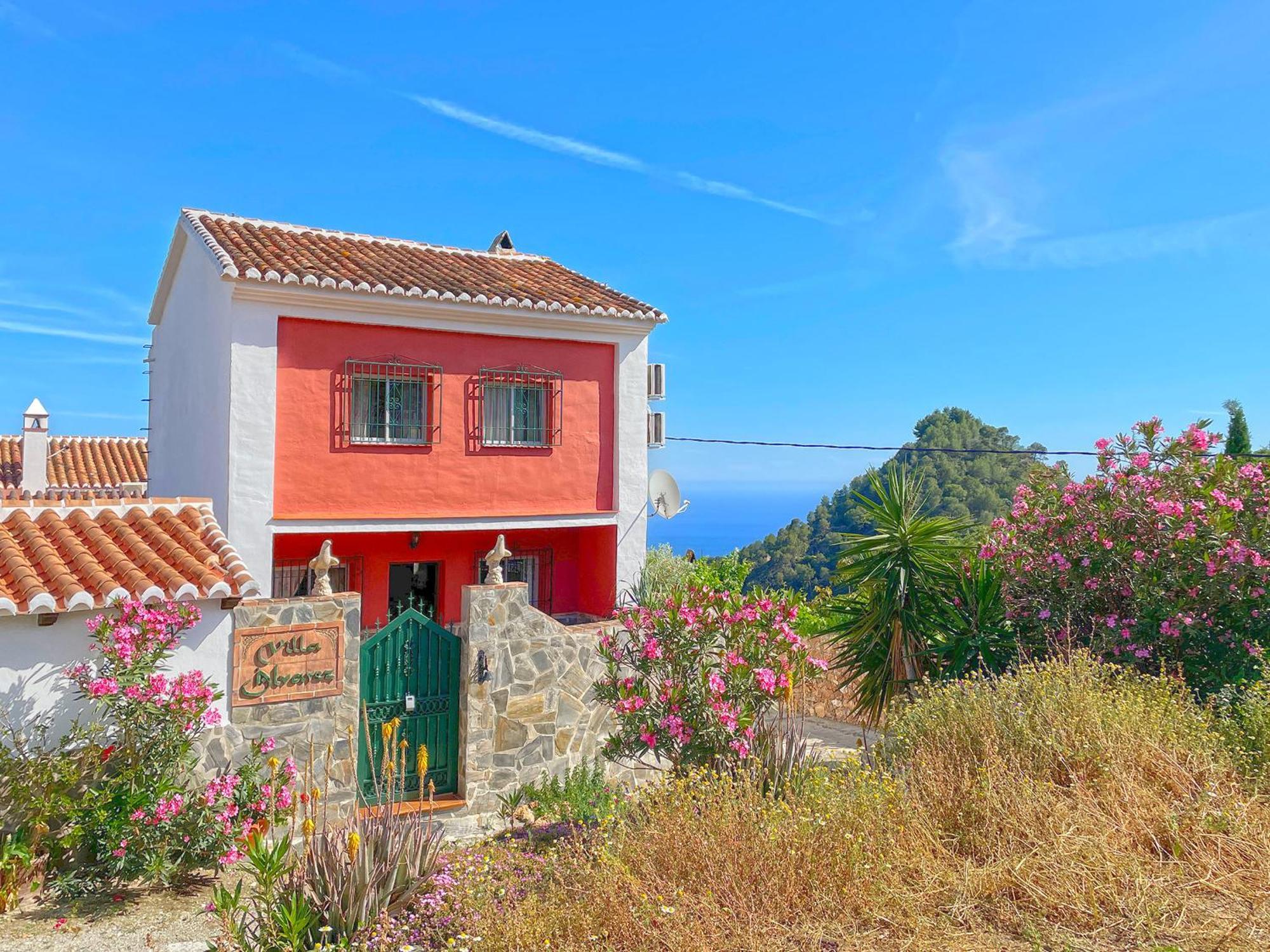 Alvarez Villa *