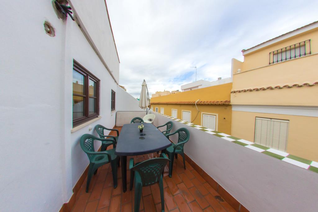 Apartamento Galeria De Pintores Vivos