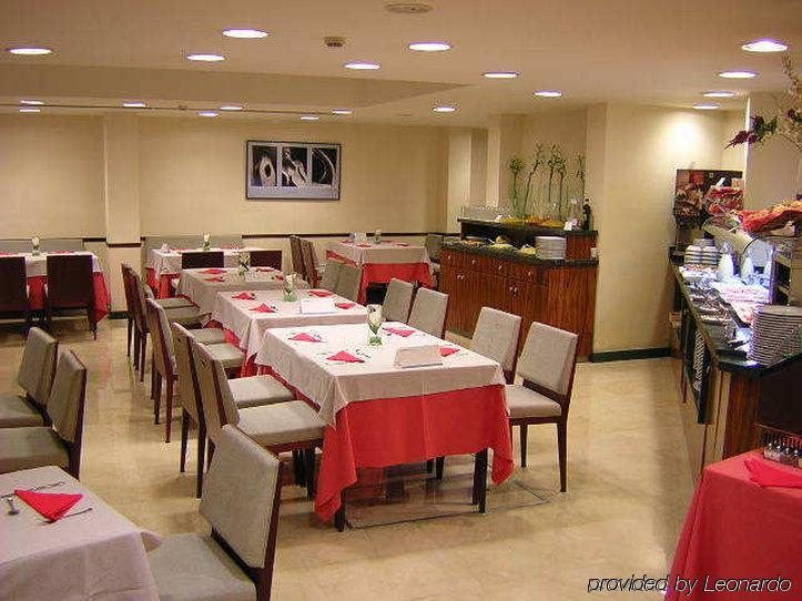 Hotel Eurostars Astoria 3*
