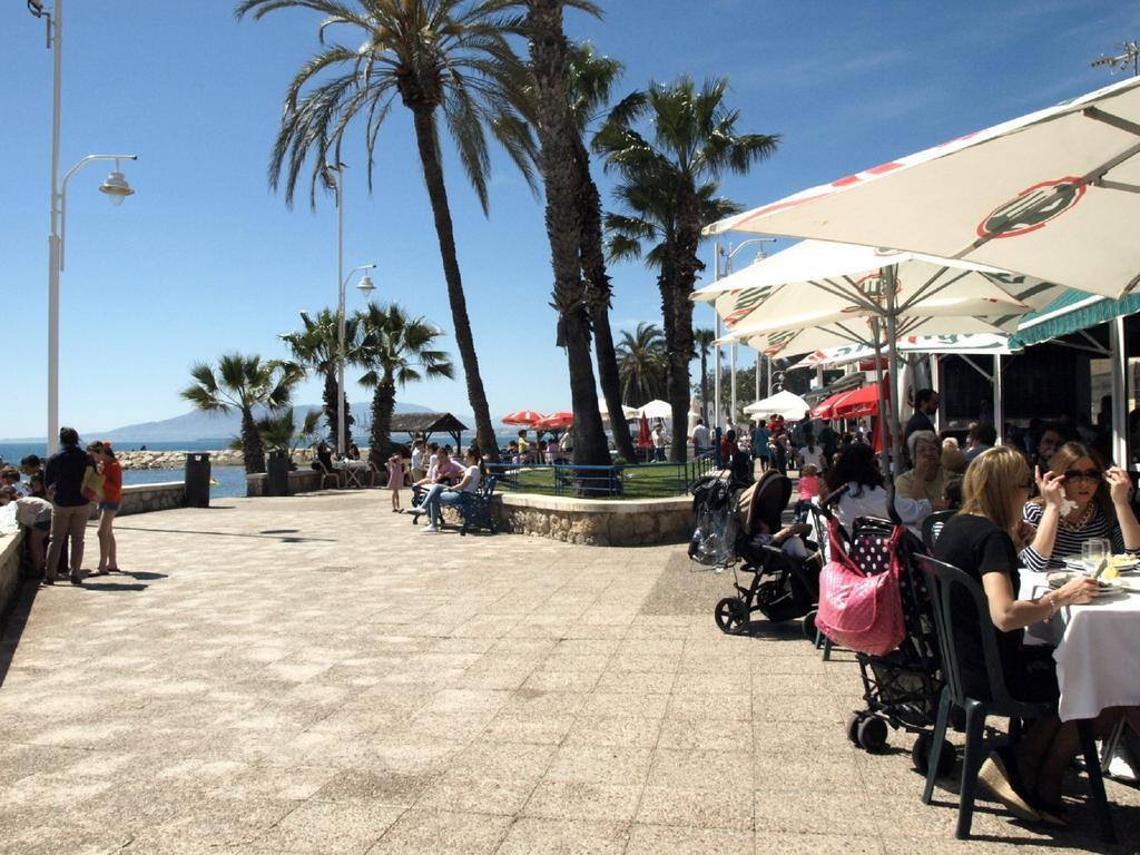 Malagaonbeach 1 - Two Bedrooms - Up To 3 People - 10 Meters * Malaga