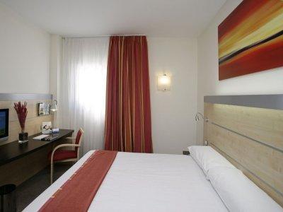 Express Airport By Ihg Hotell 3*