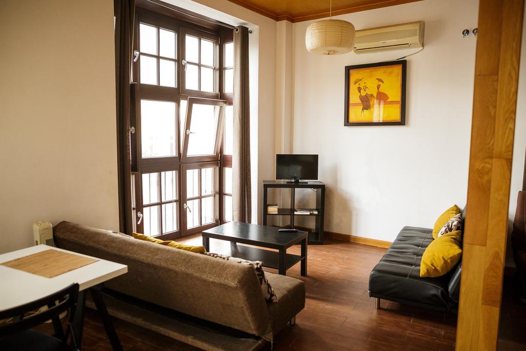 Apartamento Galeria De Pintores Vivos *