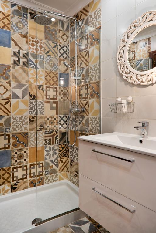 Apartamento Urbanchic Oasis Centre *