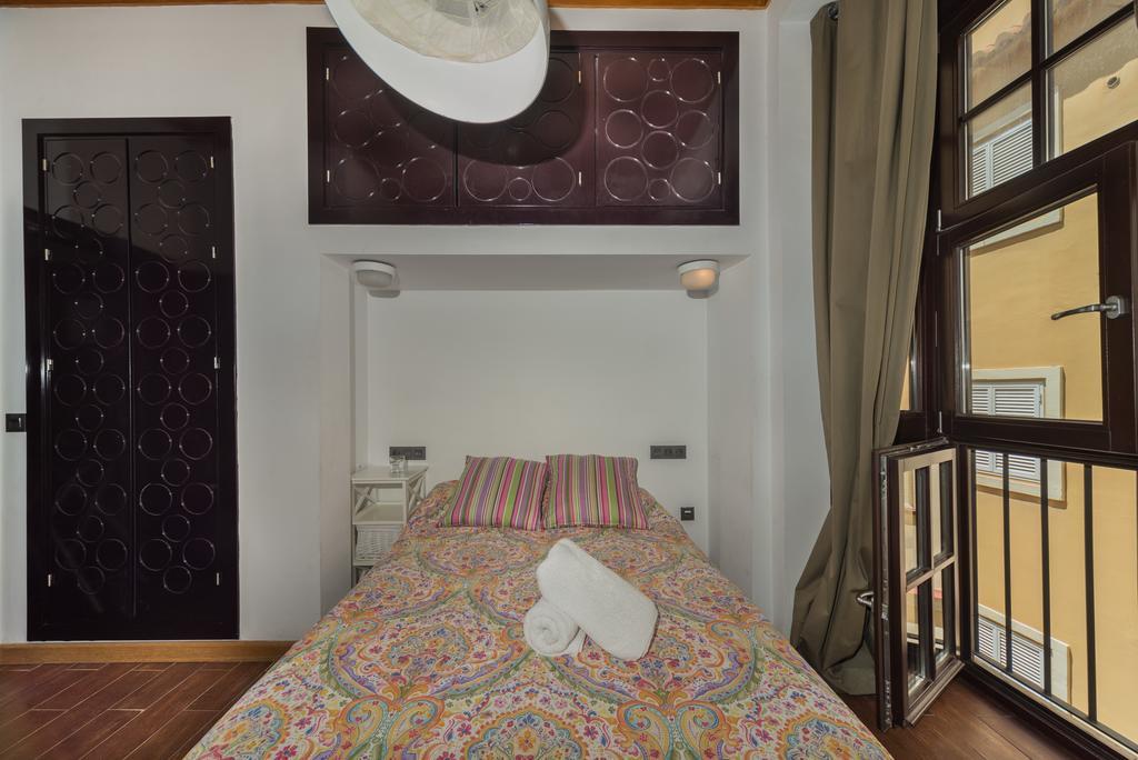Galeria De Pintores Vivos Málaga