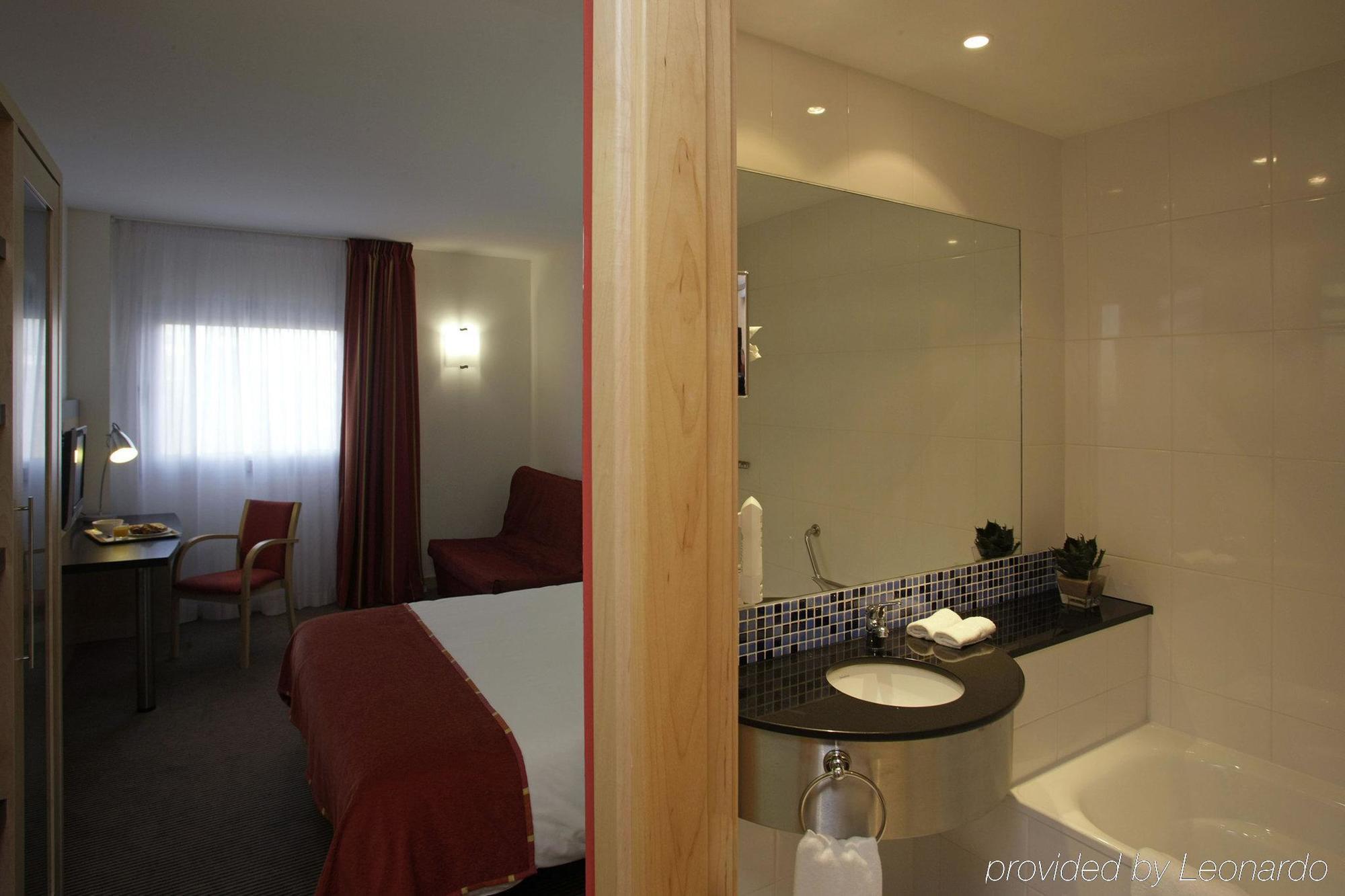 Express Airport By Ihg Hotell