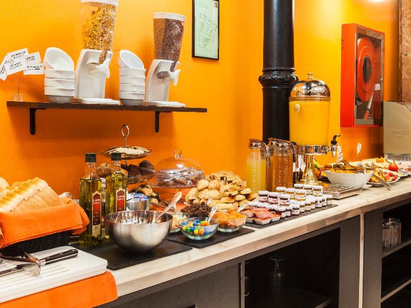 Petit Palace Plaza Hotel 4*