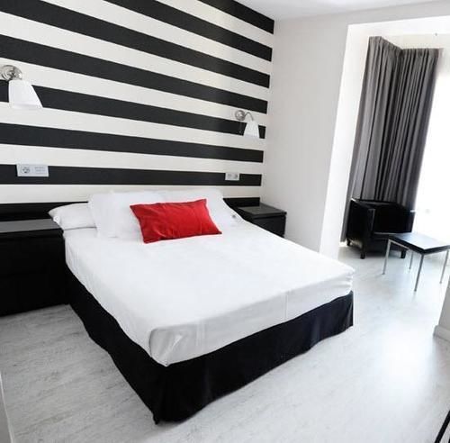 Domus Hotell *