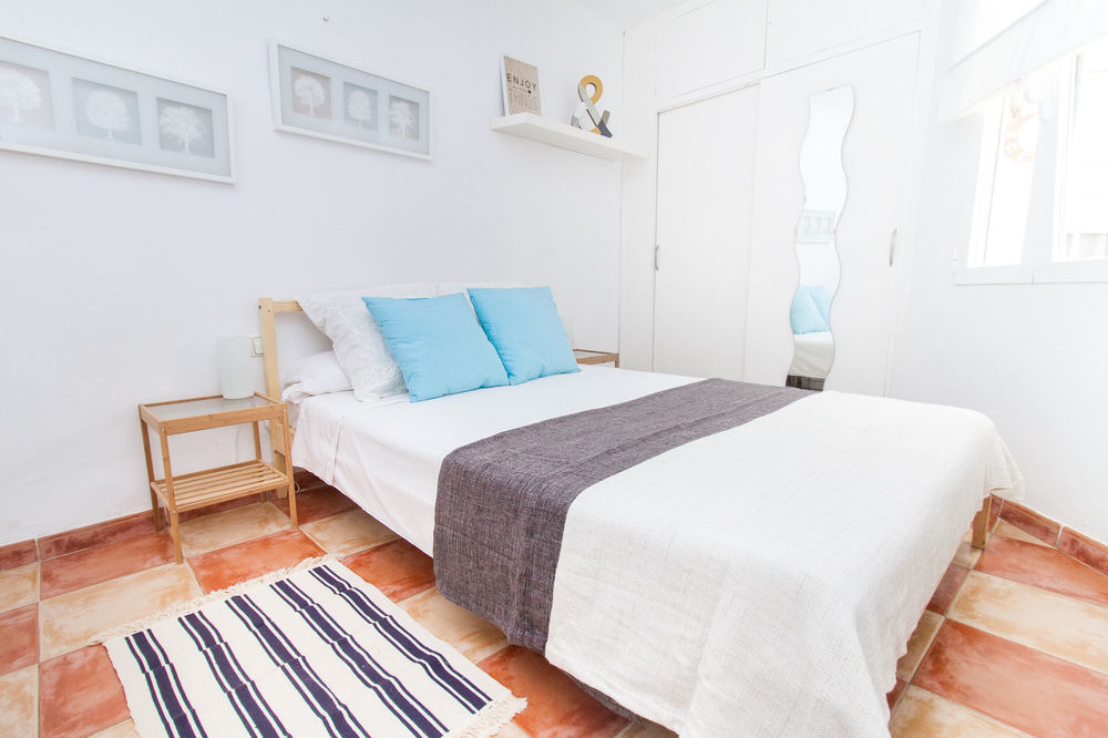 Centro Hernan Ruiz De 4 A 8 Personas Málaga
