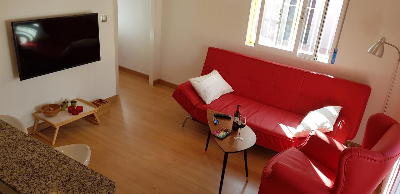 Bonito Atico Cerca De La Estacion De Buses Y Trenes Appartement *
