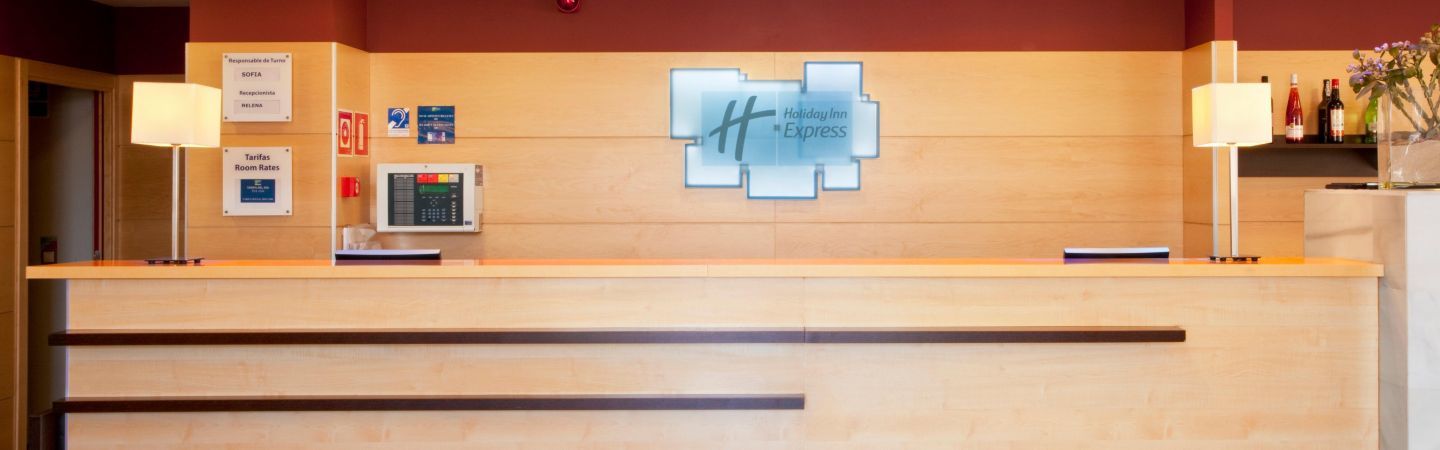 Hotell Express Airport By Ihg