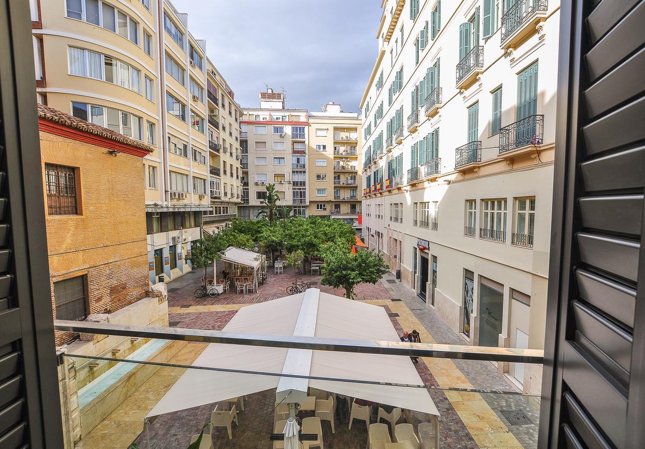 Renthas Plaza Flores Apartamento *